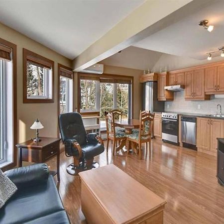 Bright Condo Near The Lake By Globalstay Mont-Tremblant Buitenkant foto