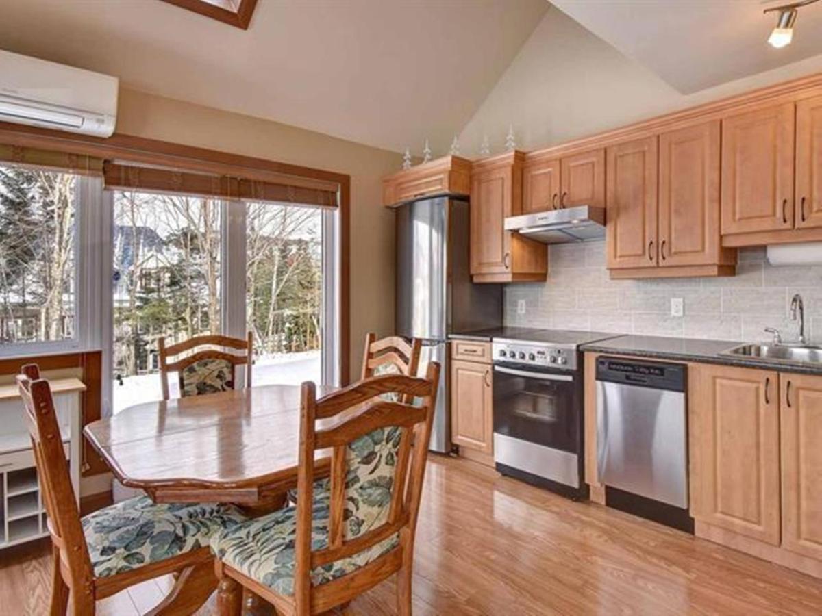 Bright Condo Near The Lake By Globalstay Mont-Tremblant Buitenkant foto