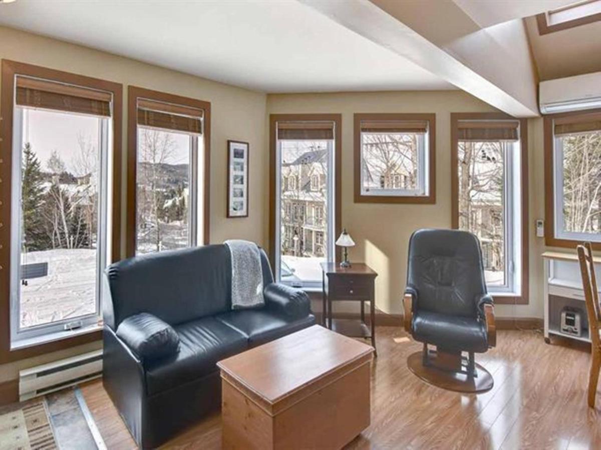 Bright Condo Near The Lake By Globalstay Mont-Tremblant Buitenkant foto