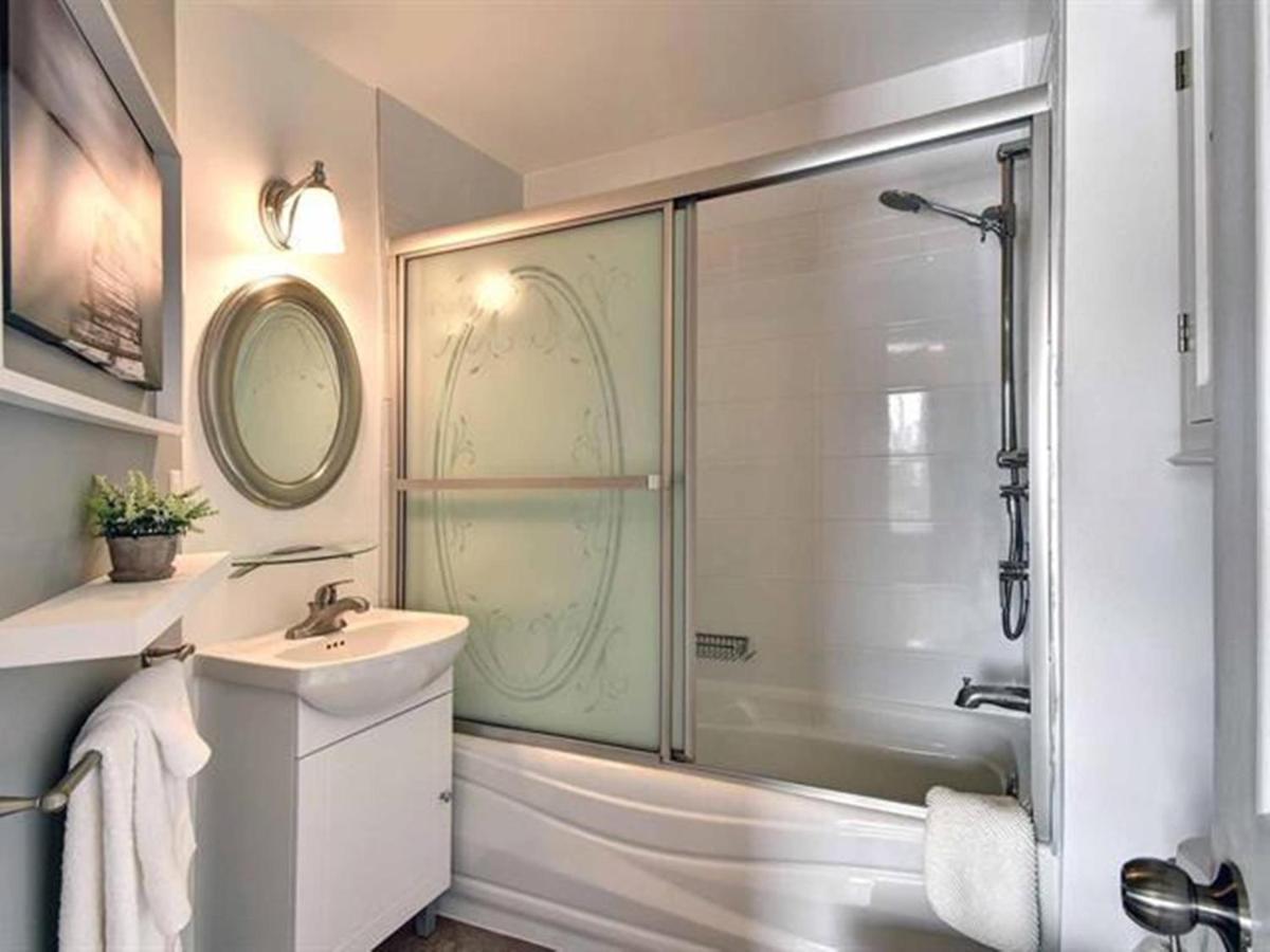 Bright Condo Near The Lake By Globalstay Mont-Tremblant Buitenkant foto