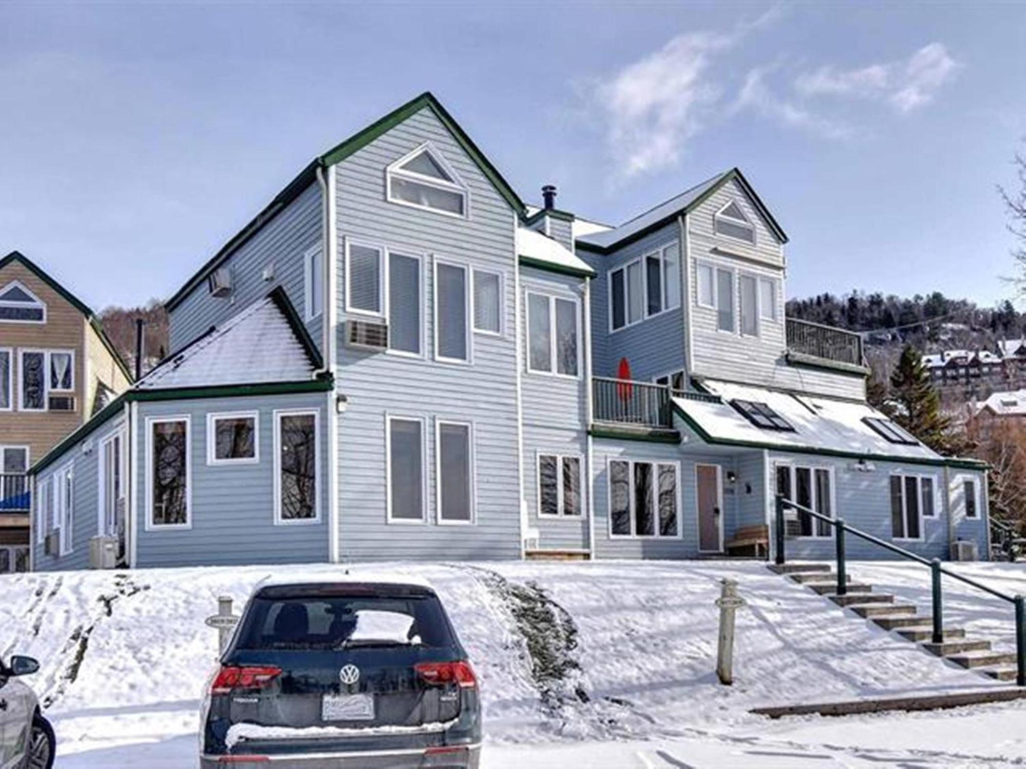 Bright Condo Near The Lake By Globalstay Mont-Tremblant Buitenkant foto